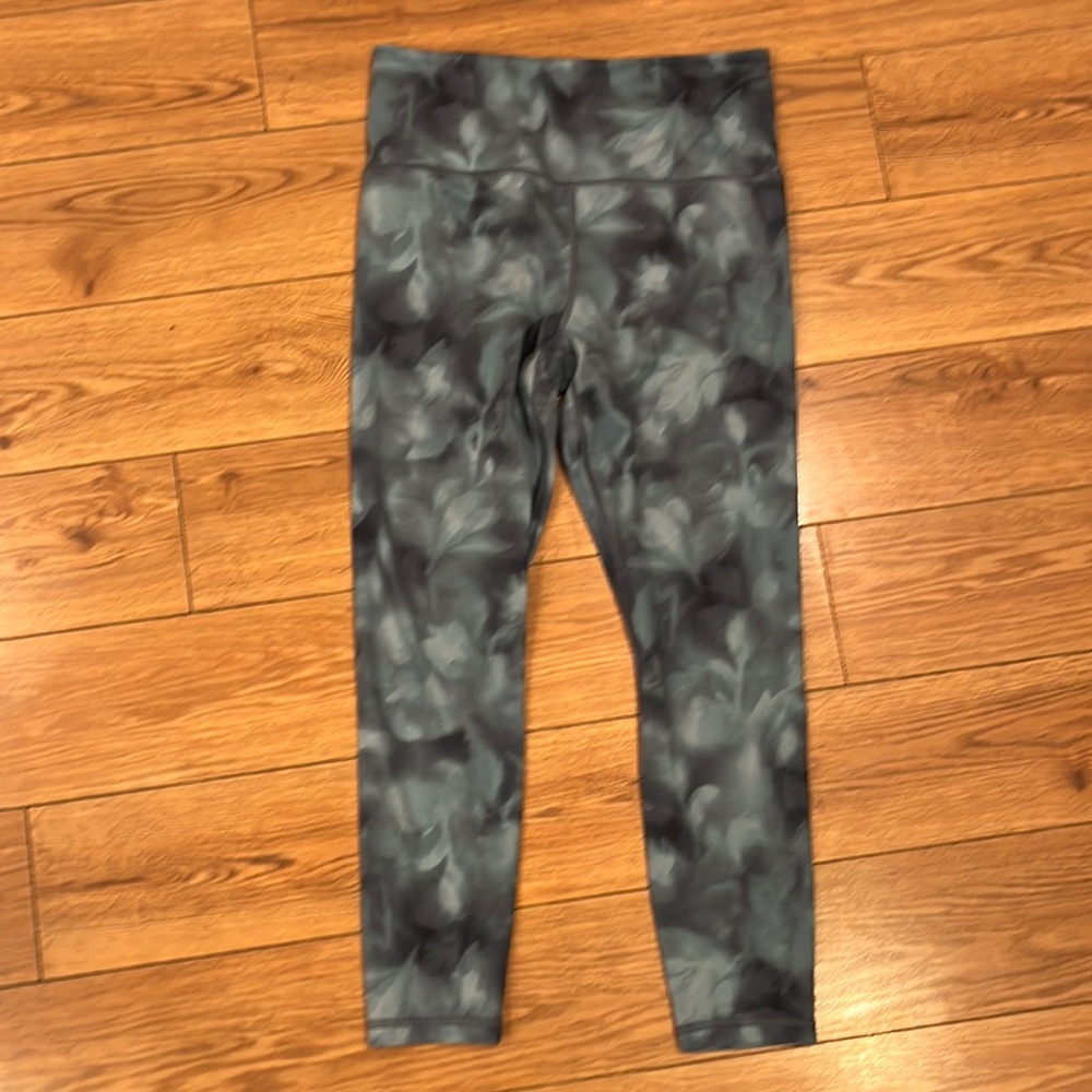 Athleta elation tights blue muted flower size medium high waist